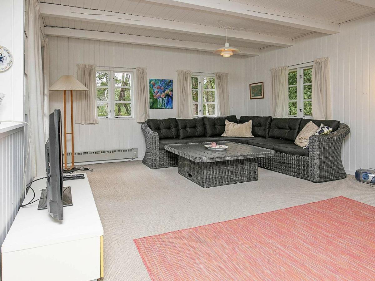 6 Person Holiday Home In R Dby Rødby Esterno foto