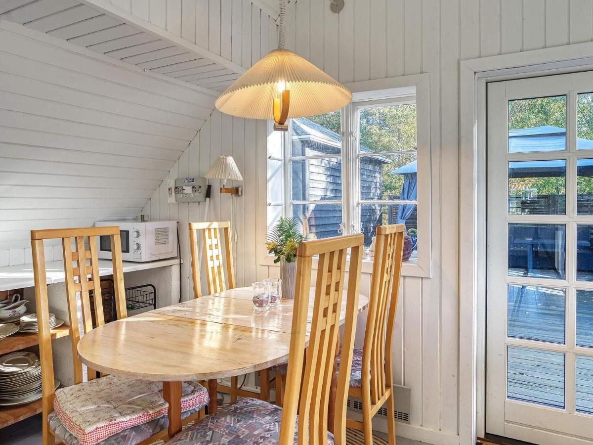 6 Person Holiday Home In R Dby Rødby Esterno foto